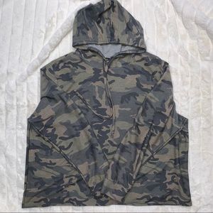 Charlotte Russe Plus Camo Hoodie Long Sleeve Top